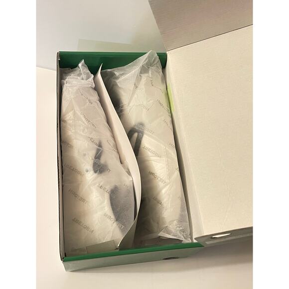 NIB NYLITE PLUS CANVAS WHITE SIZE 9 - Picture 3 of 10